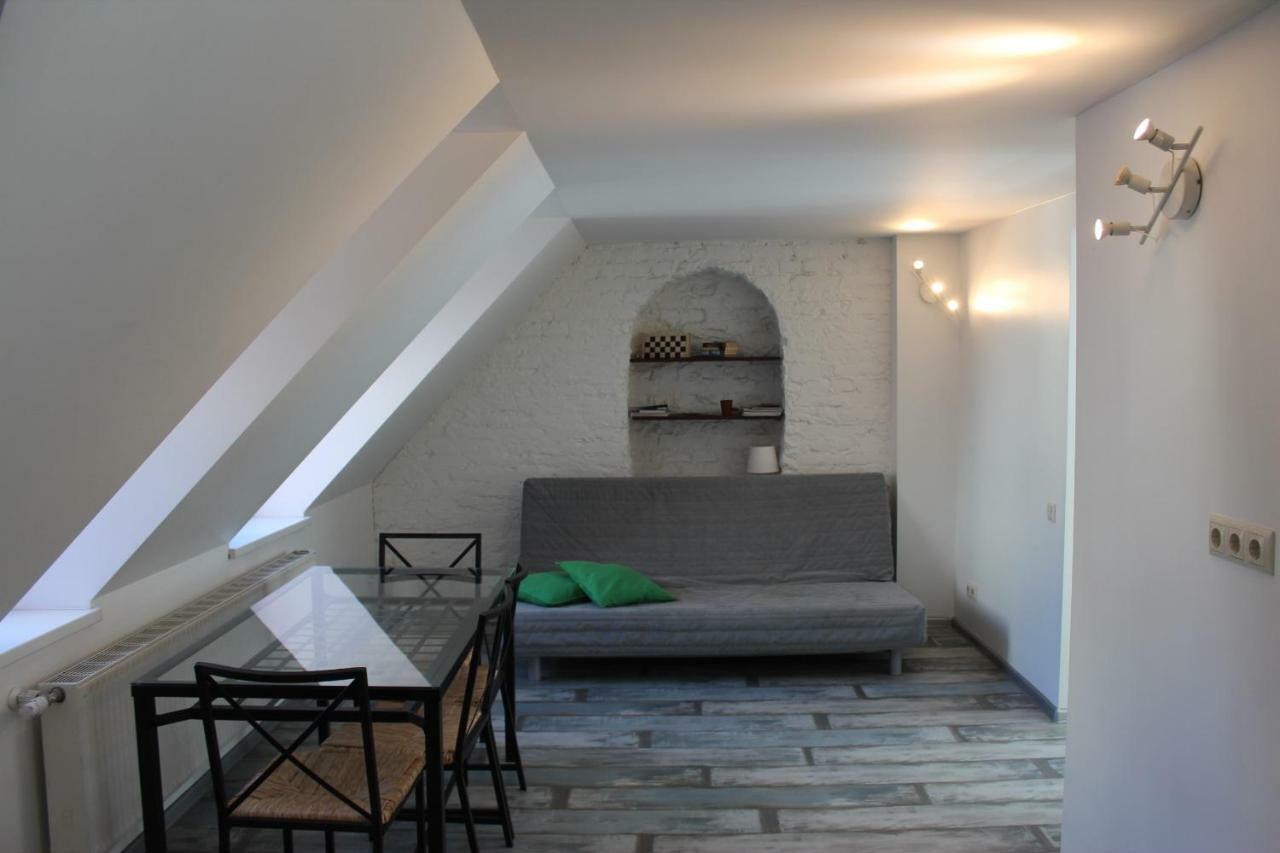Three-Bedroom Apartment On Peldu 19 Rīga Exterior foto