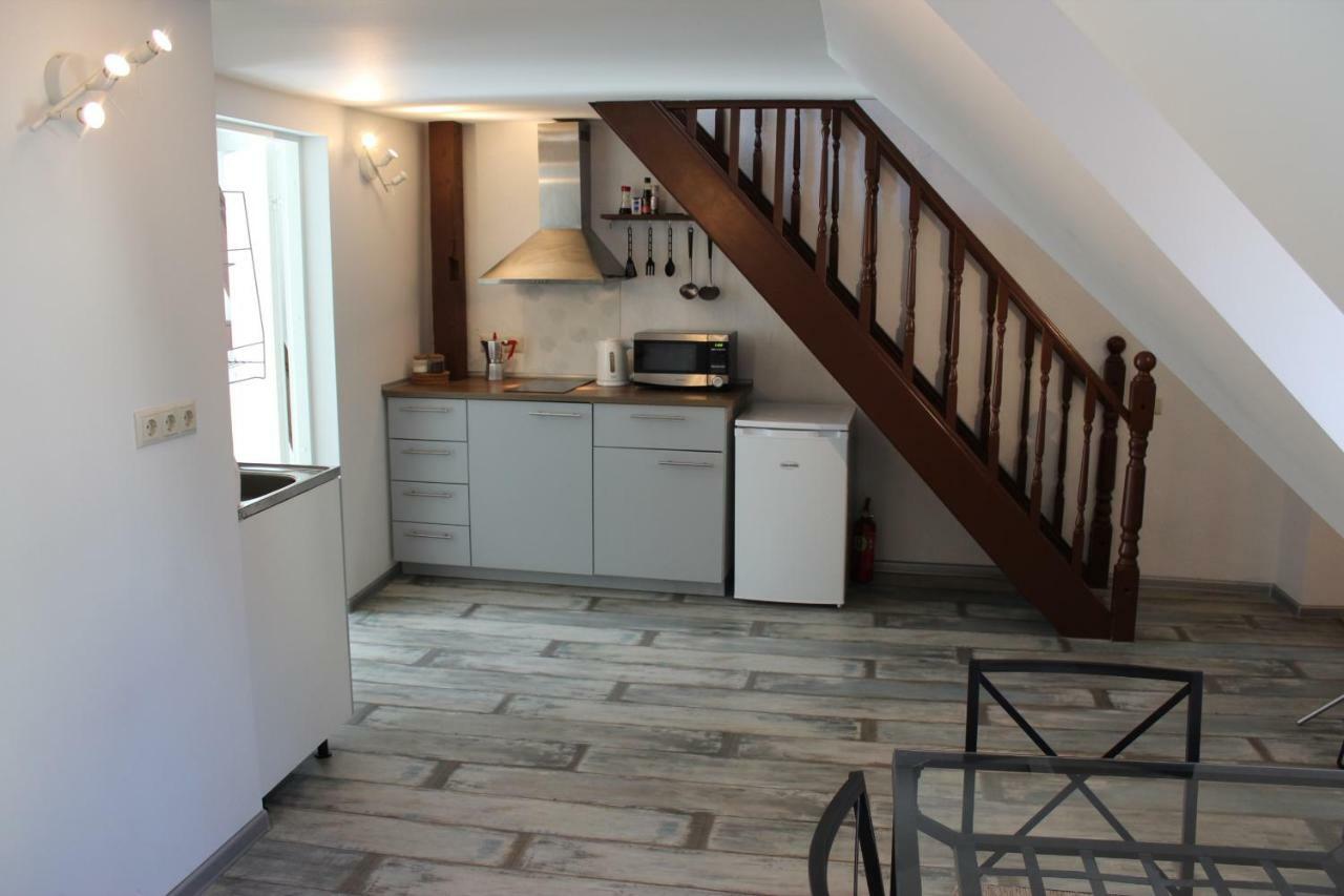 Three-Bedroom Apartment On Peldu 19 Rīga Exterior foto