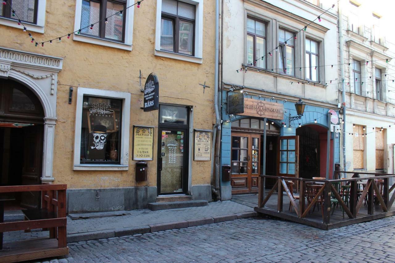 Three-Bedroom Apartment On Peldu 19 Rīga Exterior foto